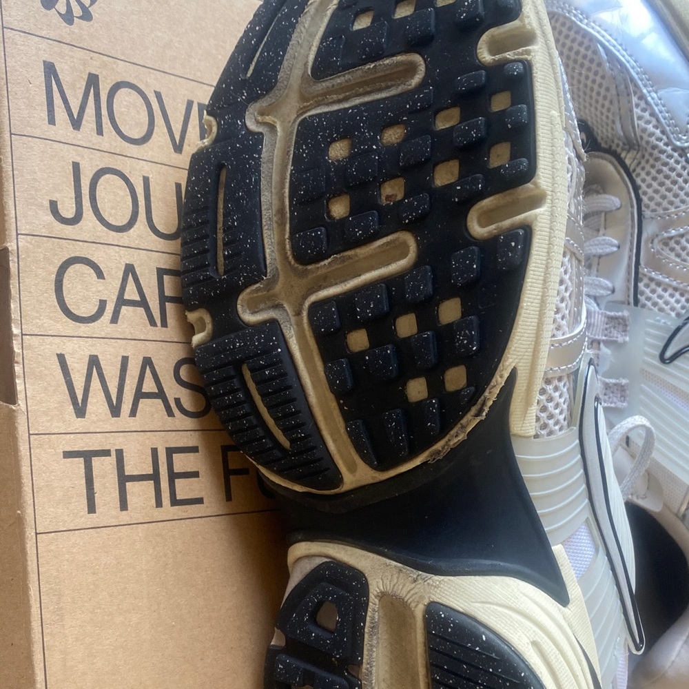 Nike V2K - Picture 5 of 5